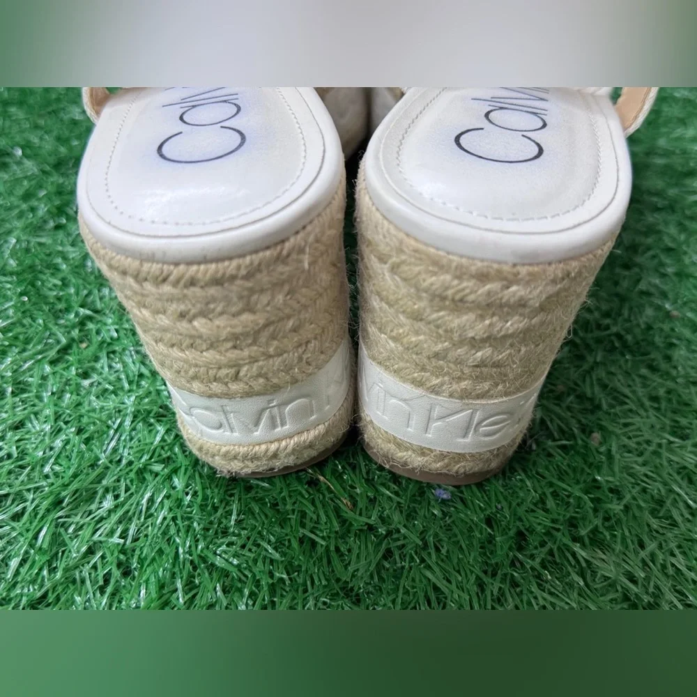 Calvin Klein Women’s Espadrilles Size 7.5‎